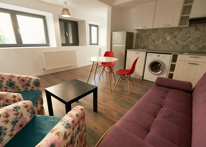 Stanford * בוקרשט