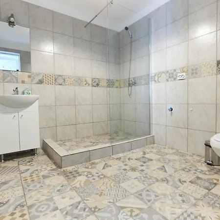 Stanford Готель