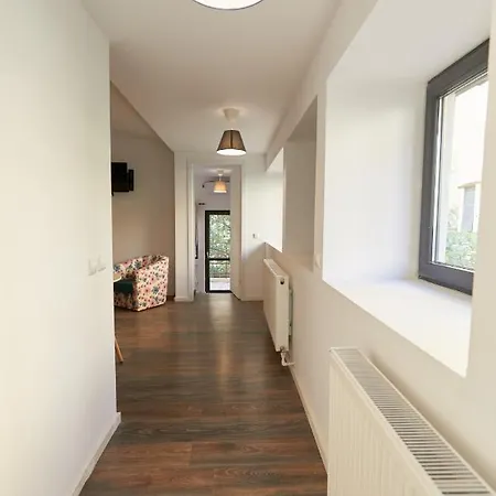 Stanford Готель *